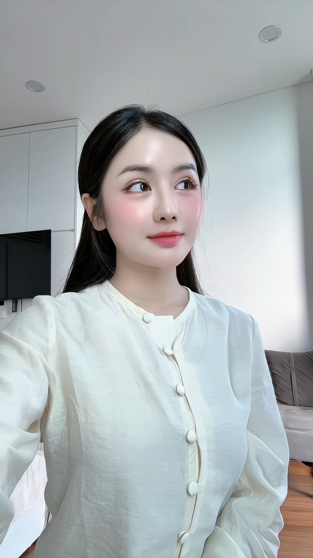 热门久久午夜视频视频